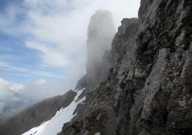 Eiger misty.jpg